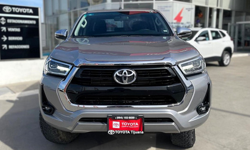 Toyota Hilux 2021...