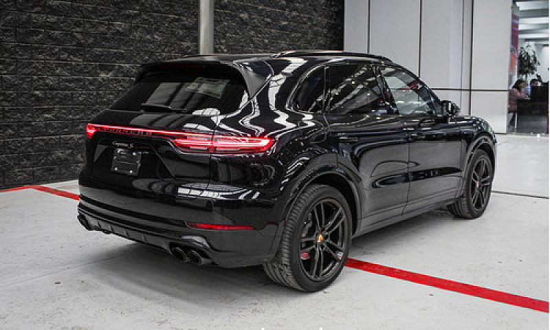 Porsche Cayenne 2019...