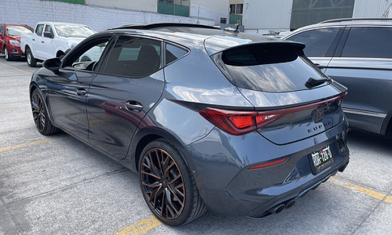 Cupra Leon 300Hp...