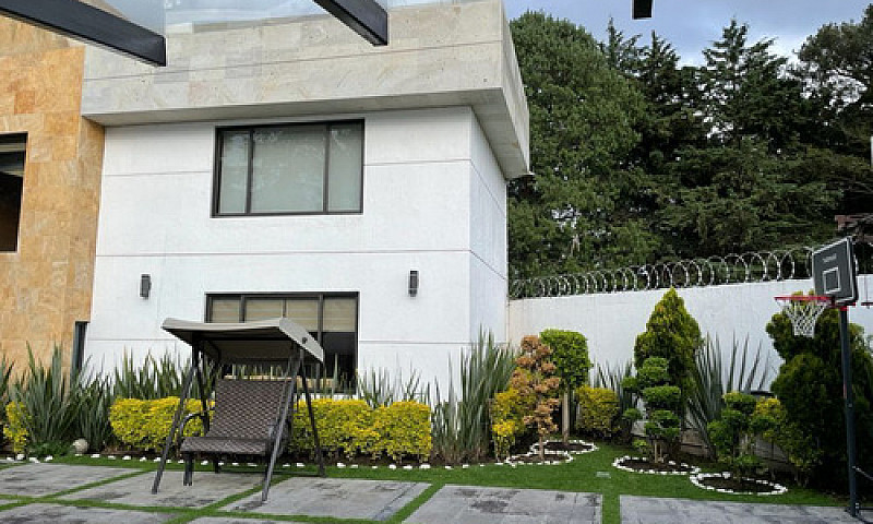 Exclusiva Residencia...