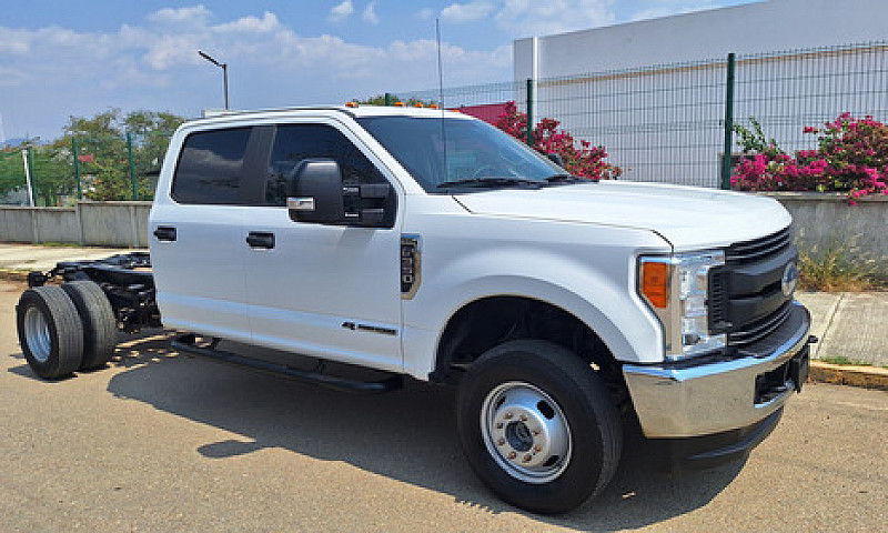 F350 4X4 6.7 Diesel...