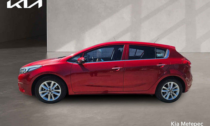 Kia Forte Hb 2018...