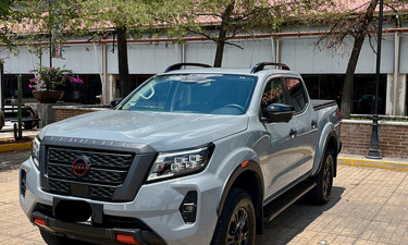 Nissan Frontier 2.5 ...