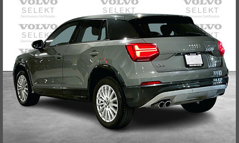 Audi Q2 Select 2020...