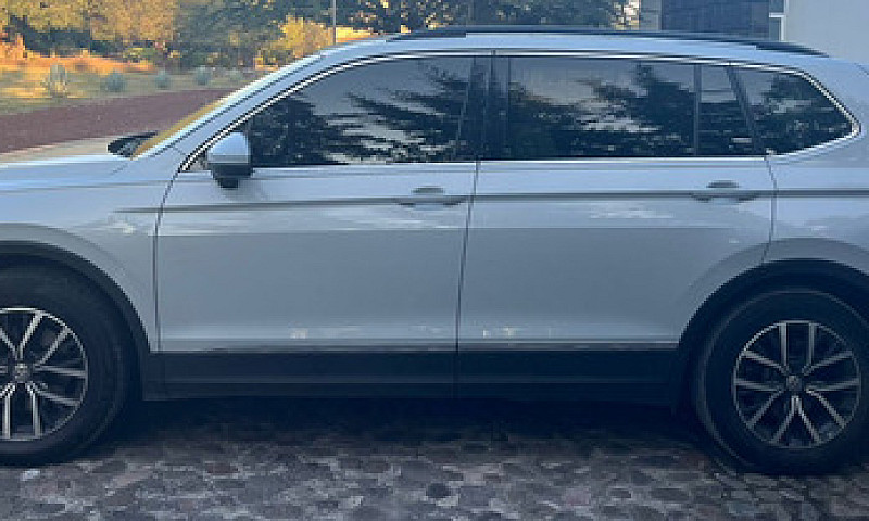 Volkswagen Tiguan 1....
