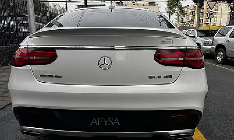 Mercedes-Benz Clase ...