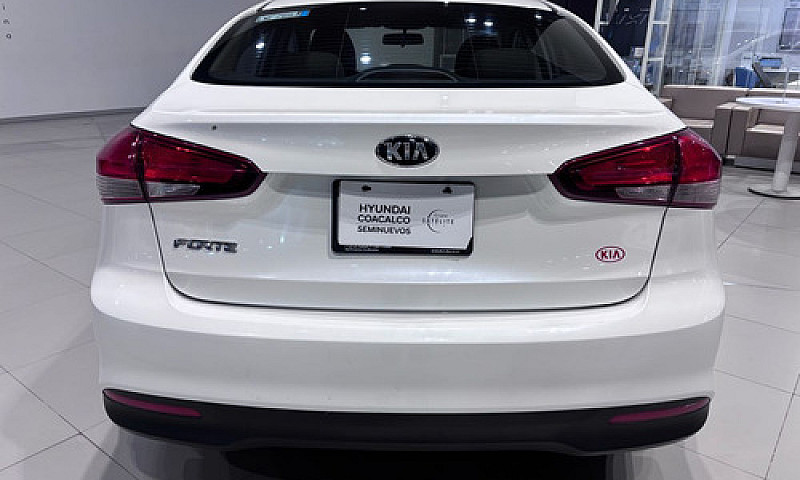 Kia Forte Sedan 2018...