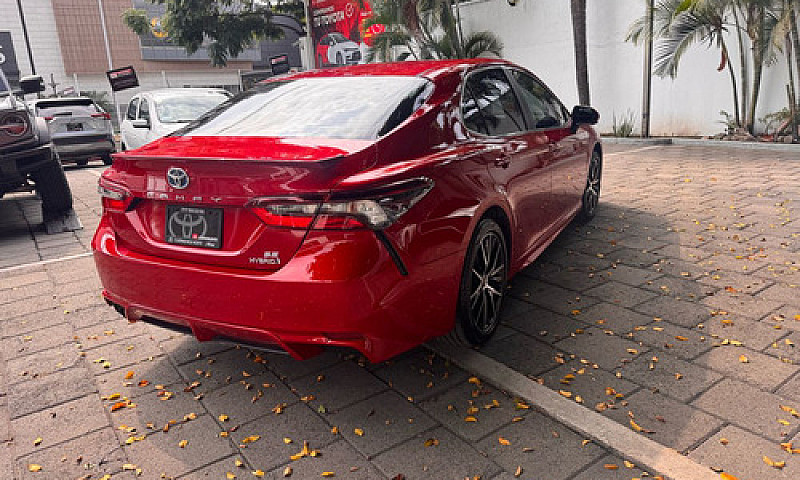 Toyota Camry 2023...