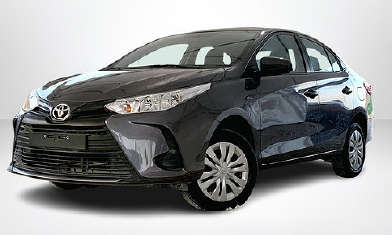 Toyota Yaris 2022...