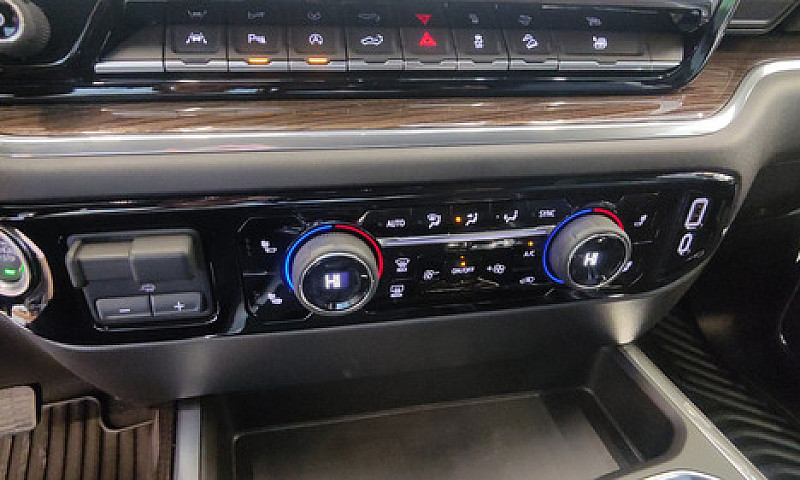 Chevrolet Cheyenne 5...