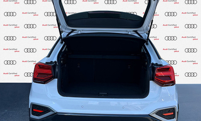 Audi Q2 Select Demo ...