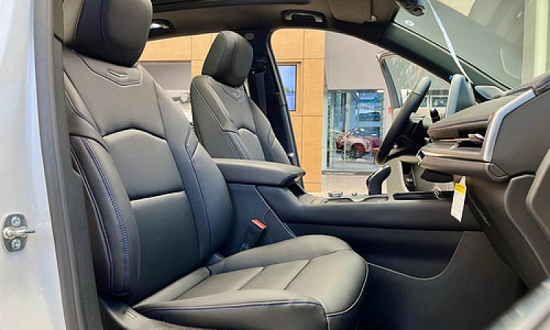 Cadillac Xt 4 2025...