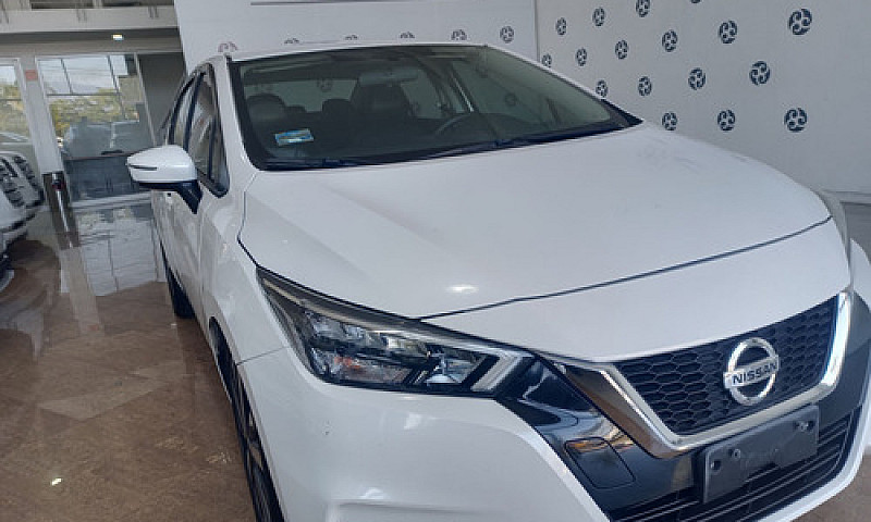 Nissan Versa 2020...