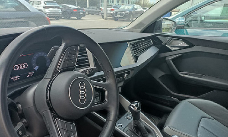 Audi A1 2021 1.5 Ego...