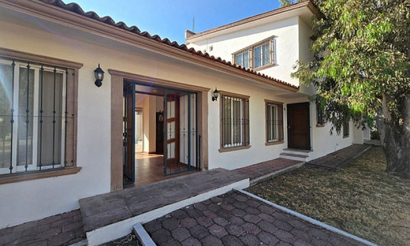 Cómoda Casa De 1 Pla...