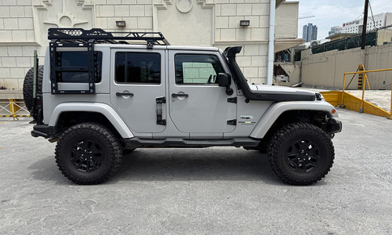 Jeep Wrangler 3.6 Un...