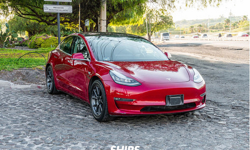 Tesla Model X 2019...