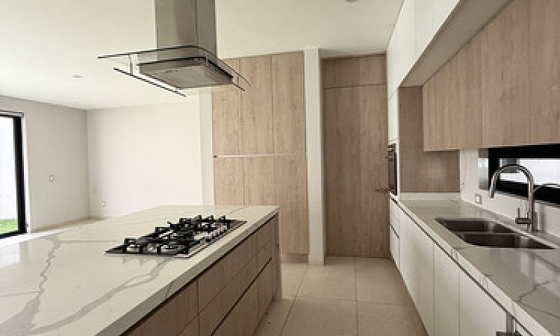 Casa En Venta Altoza...