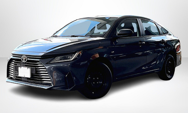 Toyota Yaris 2023...