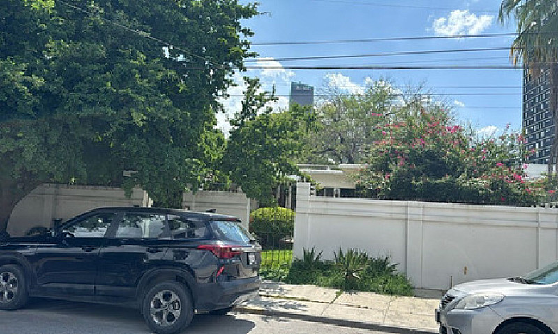 Casa En Venta En Mir...