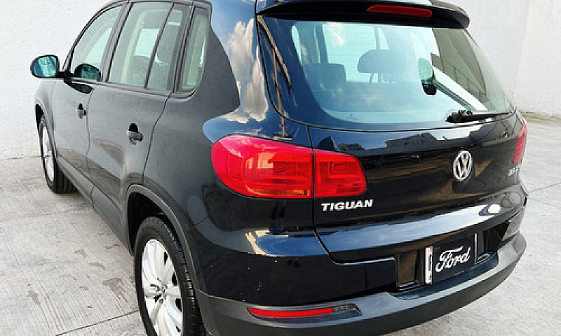 Volkswagen  Tiguan  ...