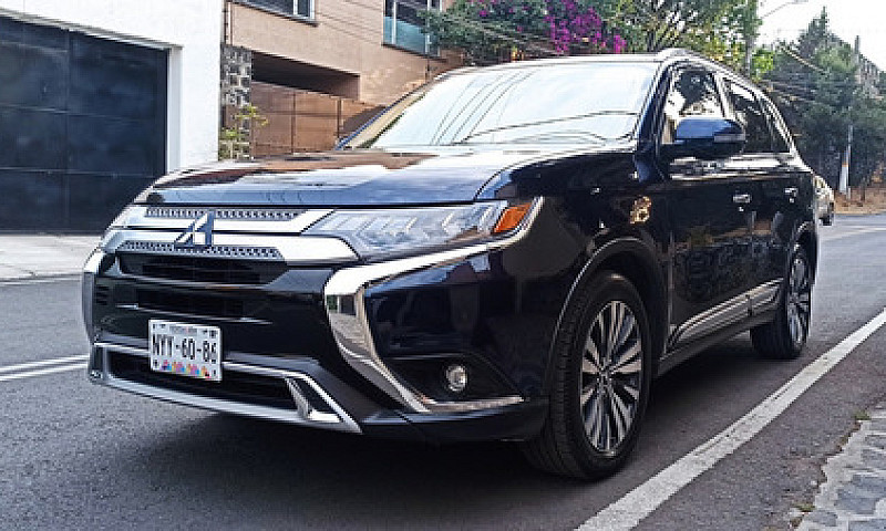 Mitsubishi Outlander...