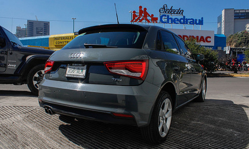 Audi A1 2017...