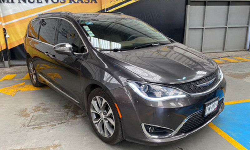 Chrysler Pacifica 20...