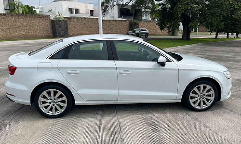 Audi A3 1.4 Sedán Se...