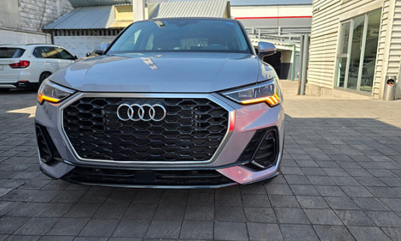 Audi Q3 2024...