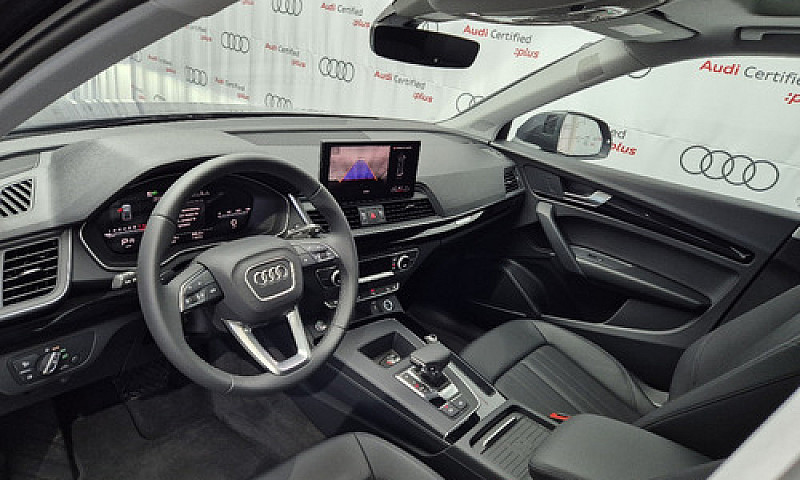 Audi  Q5  2024...