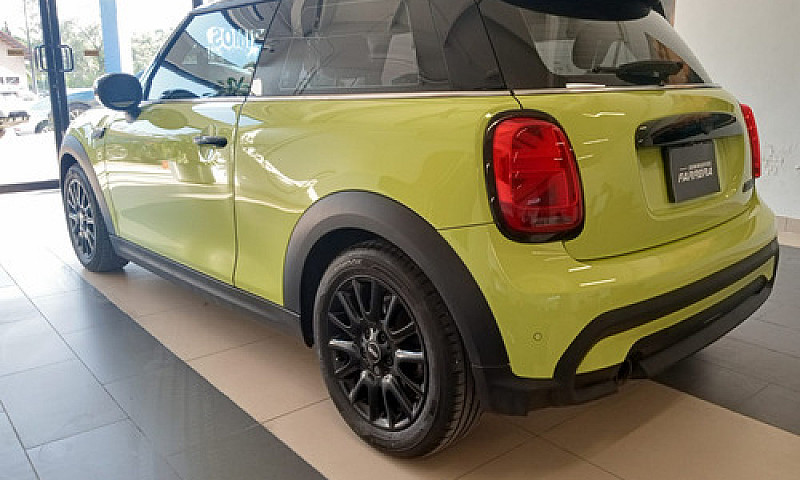 Mini Cooper 2023...