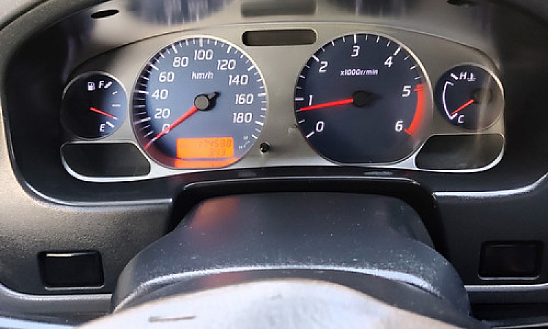 Nissan Np300 2.5 Die...