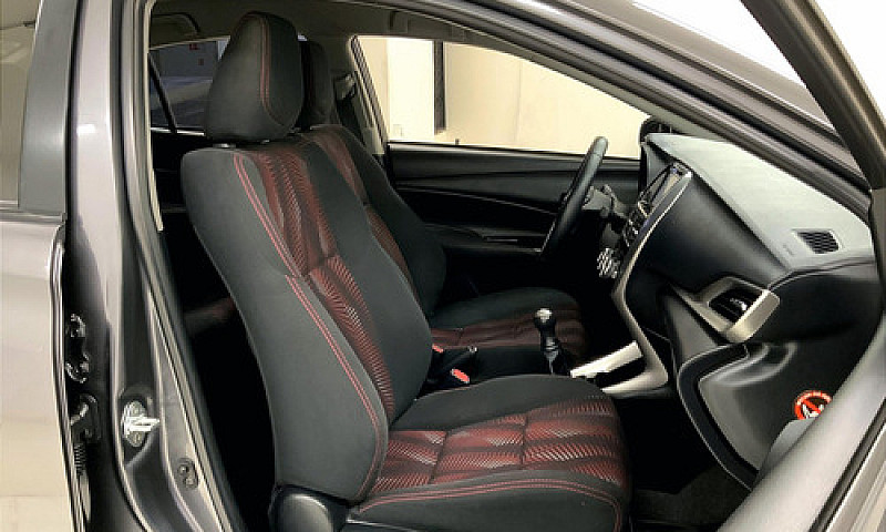 Toyota Yaris 2019...