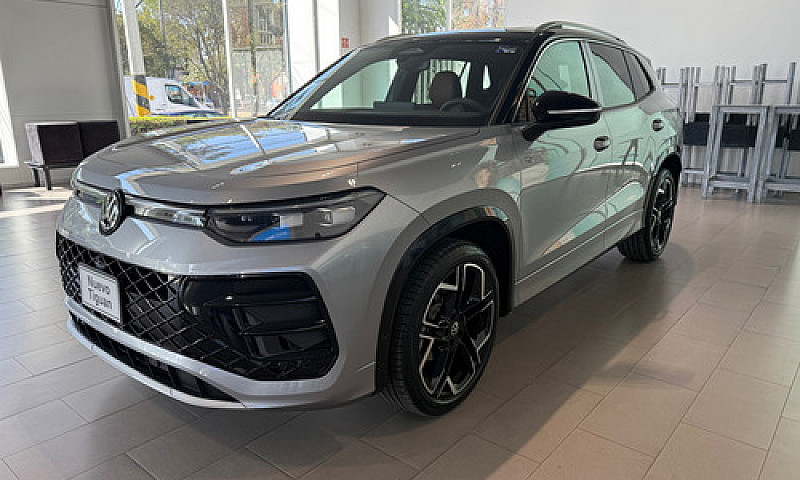 Volkswagen Tiguan 1....