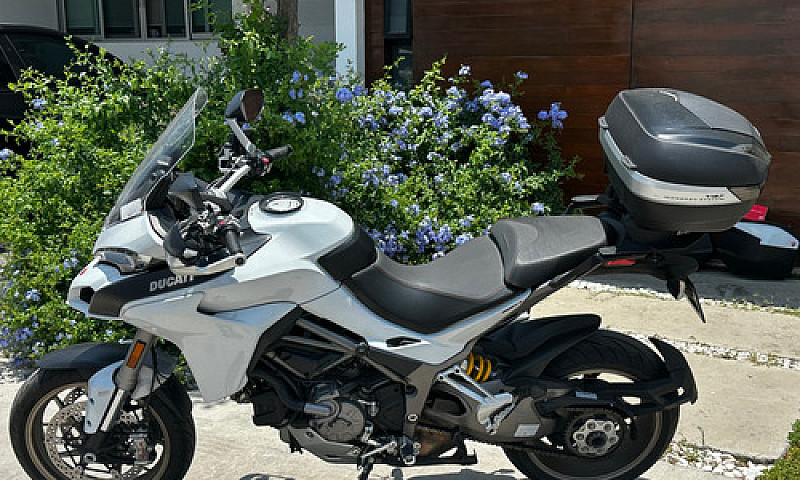 Ducati Multistrada 1...