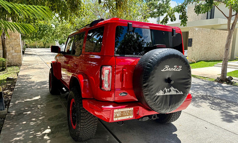 Ford Bronco 2023...