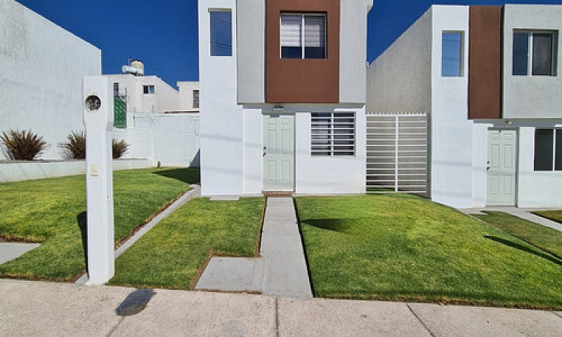 Casa Nueva Al Norte ...