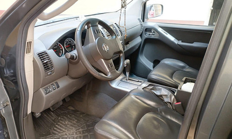 Nissan Pathfinder Se...