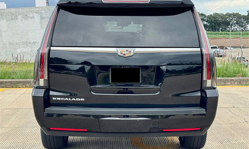 Cadillac Escalade Es...