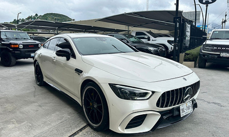 Mercedes-Benz Amg Gt...