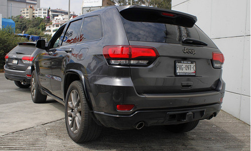 Jeep Grand Cherokee ...