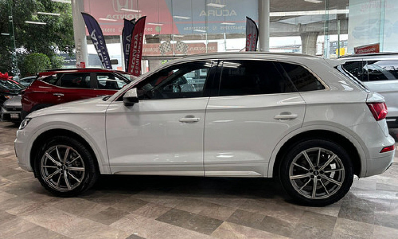 Audi Q5 2020...