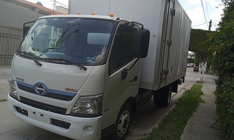 Hino 300 816 2019 5....