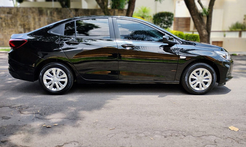 Chevrolet Onix 1.3 L...