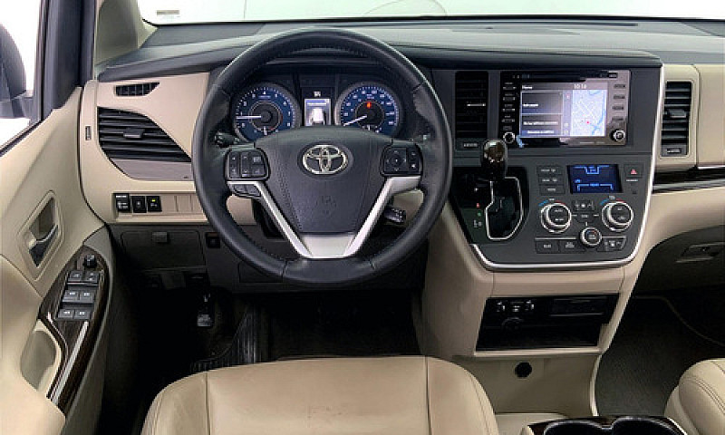Toyota Sienna 2020...