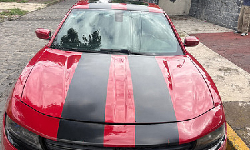 Dodge Charger 5.7 R-...