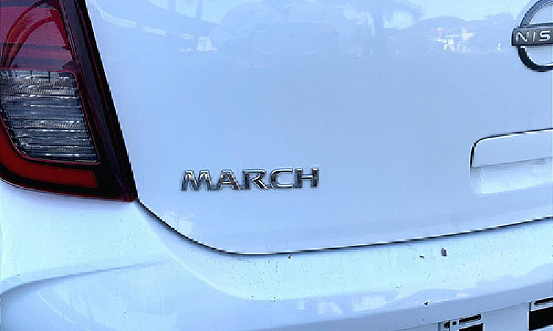 Nissan March 2022...