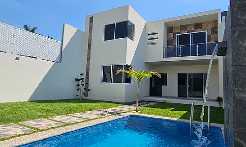 Casa Nueva Estilo Mi...