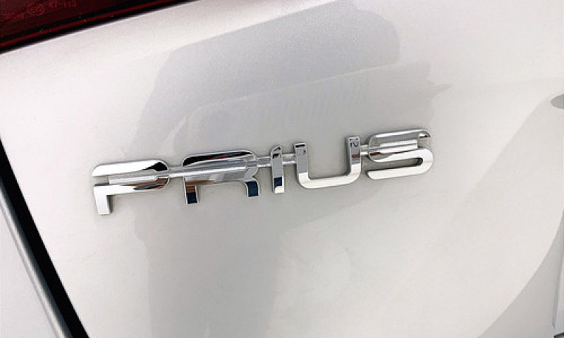 Toyota Prius 2020...